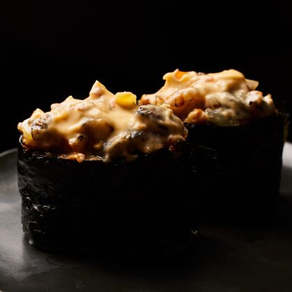 Гункан Угорь-спайси