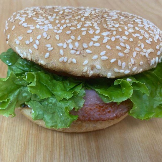 Гамбургер с ветчиной