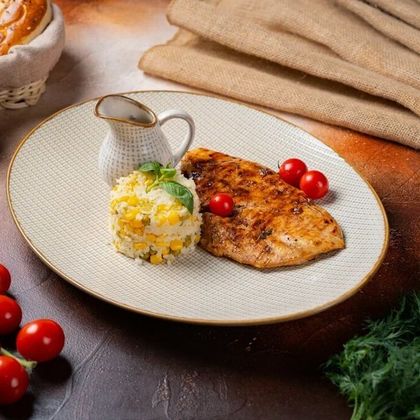 Стейк отбивная из куриной грудки с рисом