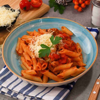 Паста со свининой и сладким перцем