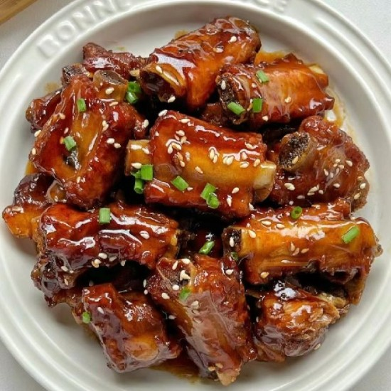 糖醋排骨 / Свиные ребрышки в кисло-сладком соусе