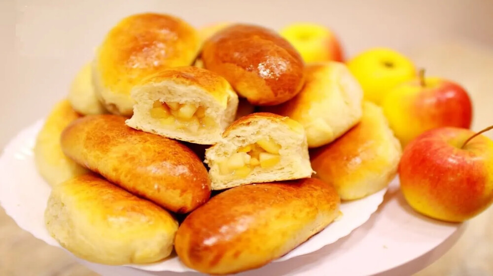 Мини-пирожки с яблоком