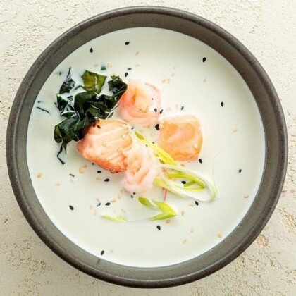 Сливочный суп с лососем