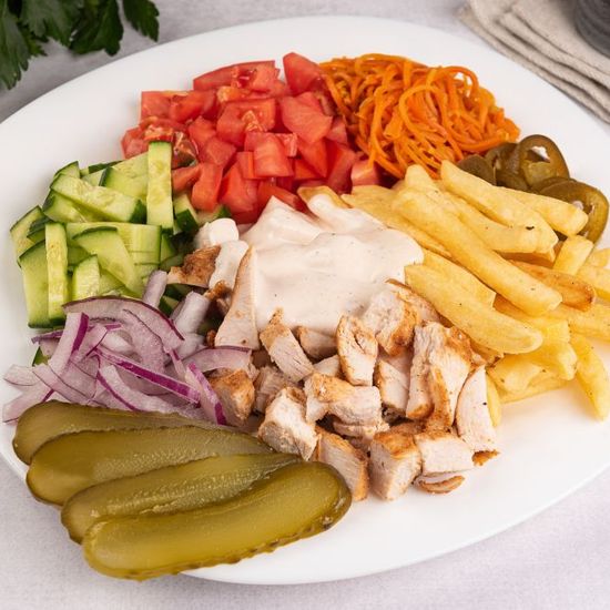 Шаверма на тарелке Арабика