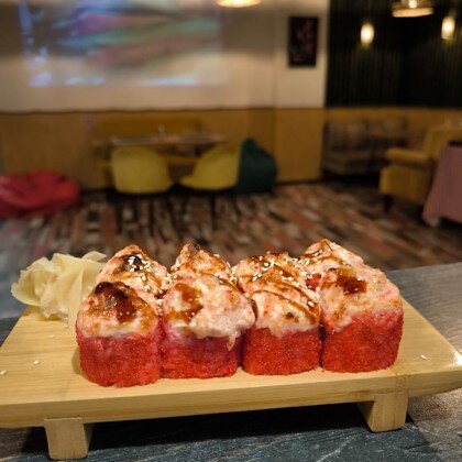 Запеченный ролл с креветкой