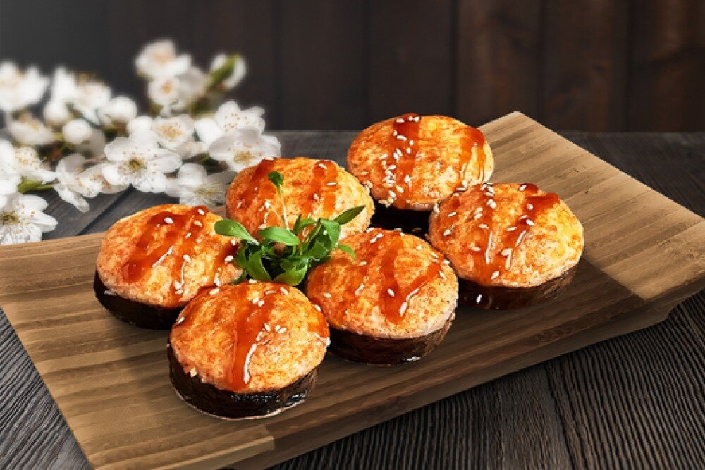 Запечённый ролл с крабом