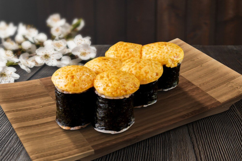 Запеченный мини ролл с лососем