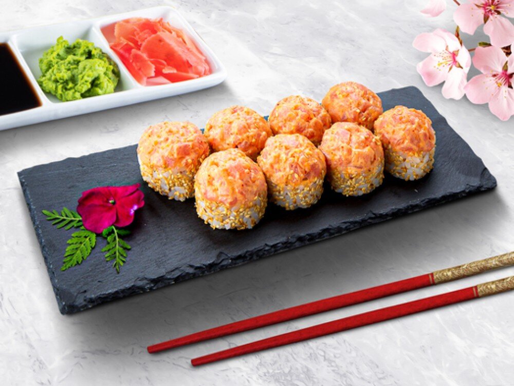 Острый ролл тунец Lux