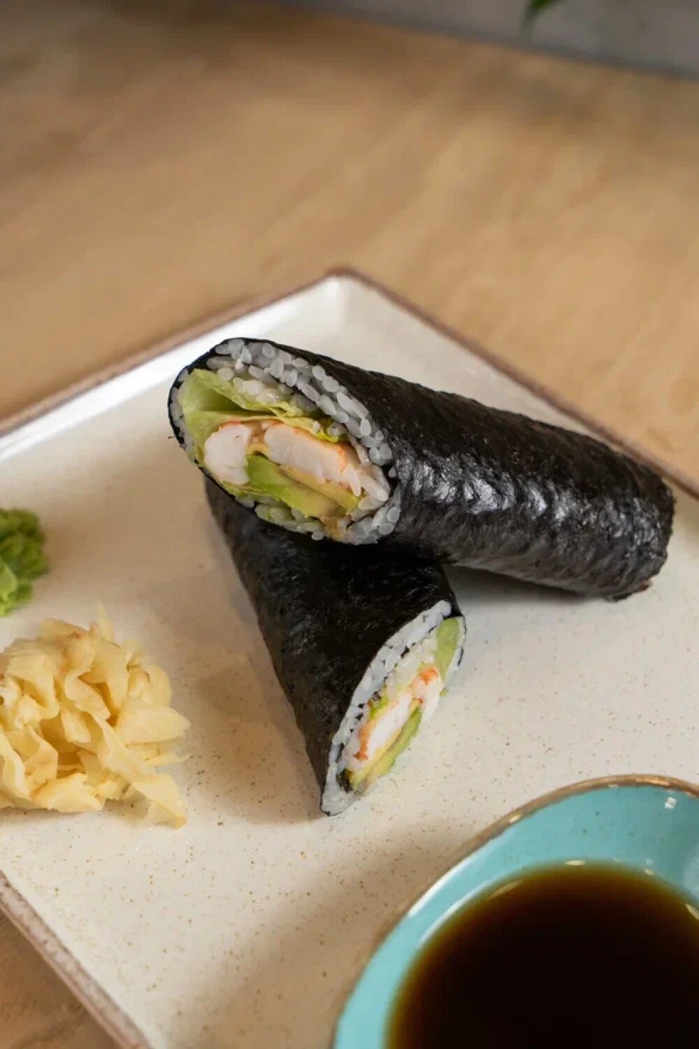 Суширитто с креветкой и сладким чили