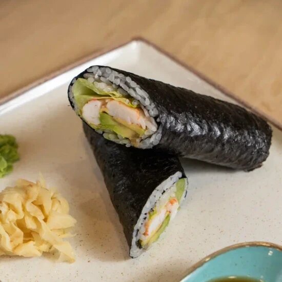 Суширитто с креветкой и сладким чили