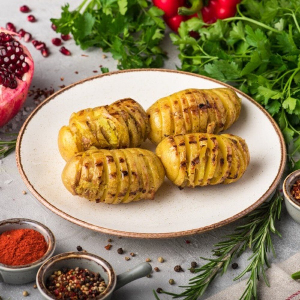 Картофель на шампуре с грудиной