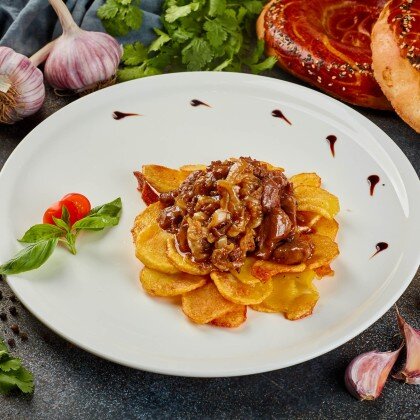 Жареный картофель с бараниной