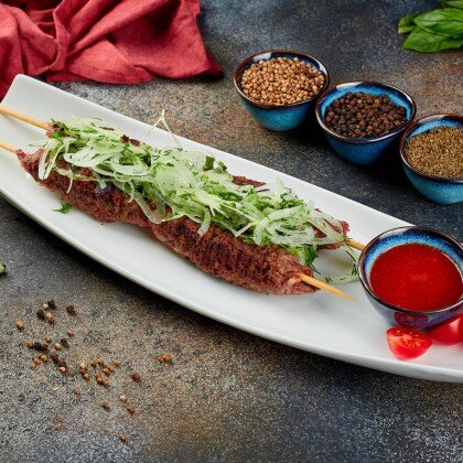 Люля кебаб на гарнире