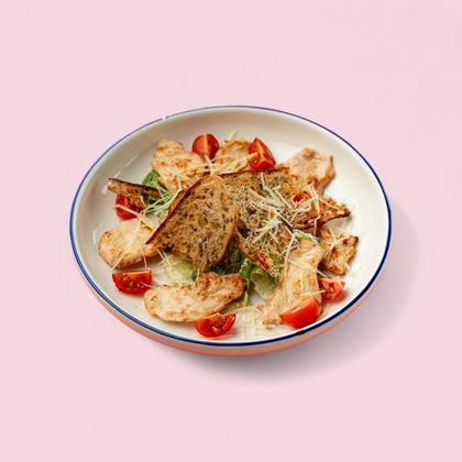 Салат Цезарь с курицей
