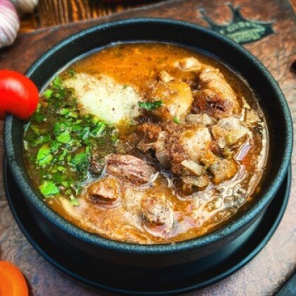 Легендарный «Зуппе»-суп из бычьих хвостов