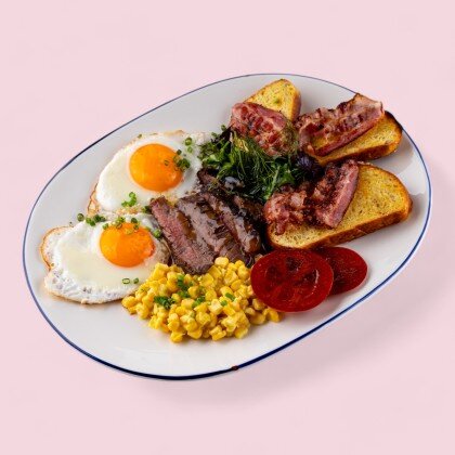 Английский завтрак со стейком (скрембл)