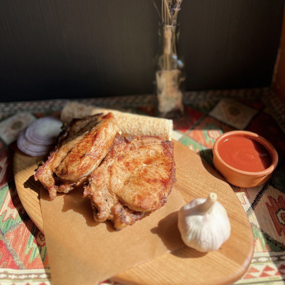 Шашлык свиной на кости