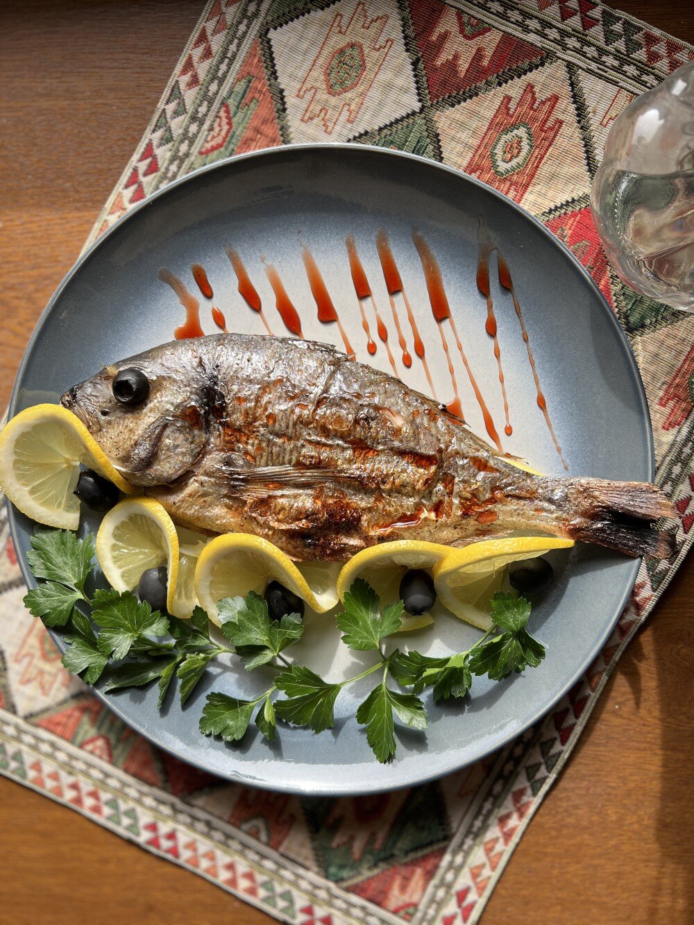 Дорадо на мангале