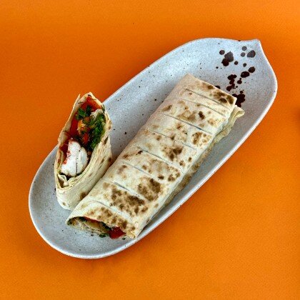 Дурум в лаваше с курицей