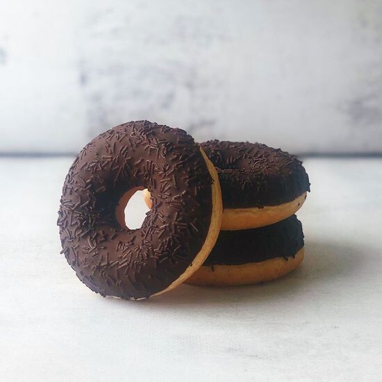 Пончик "Три шоколада"