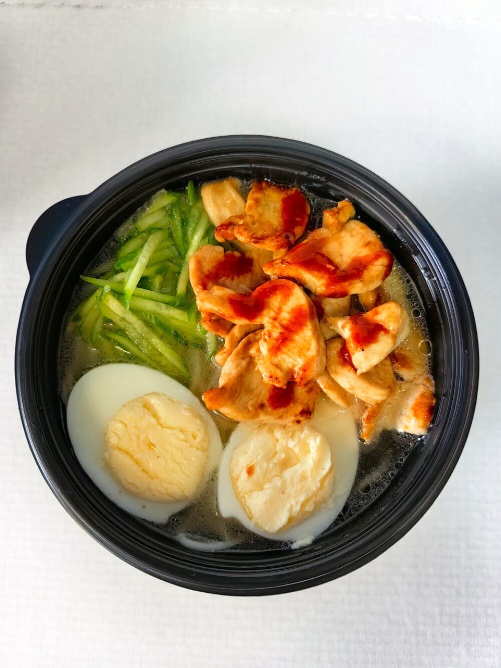 Суп рамён со свининой