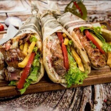 Шашлык в лаваше из свинины