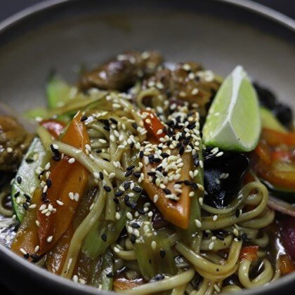 Вок с курицей