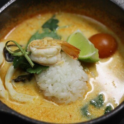 Том-ям с морепродуктами