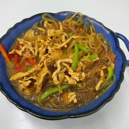 30. Крахмальная лапша со свининой