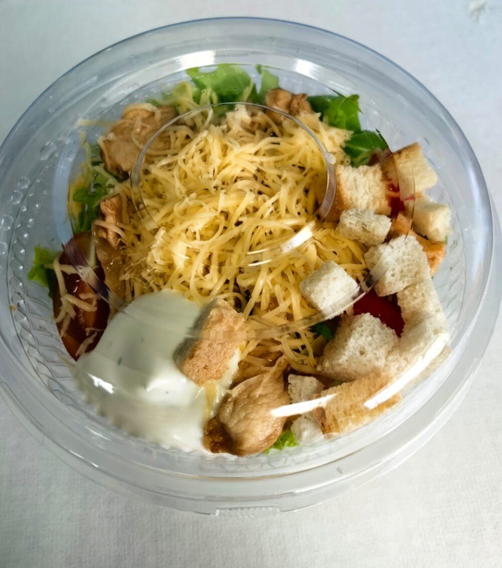 Цезарь с курицей