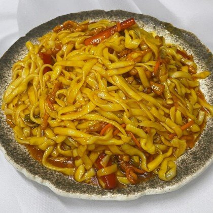 111. Жаренная лапша по-сычуански