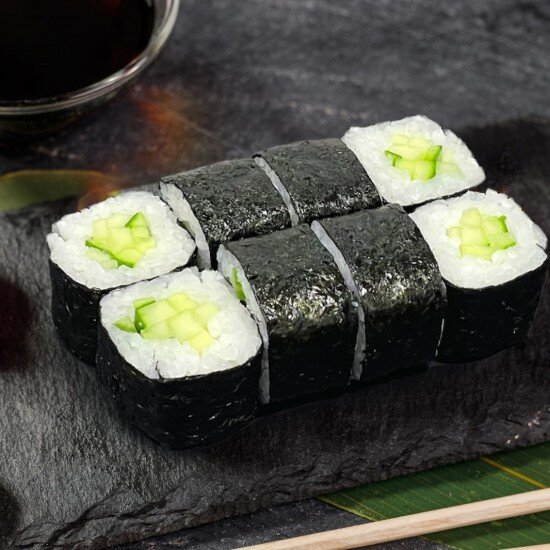 Ролл с огурцом