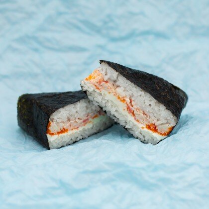 Онигири с креветкой