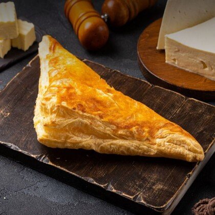 Хачапури «Пеновани» с сыром сулугуни