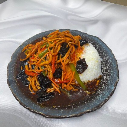 104. Свинина по-сычуански с рисом