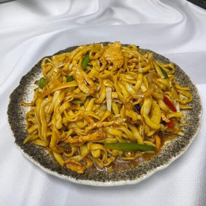 107. Жаренная лапша со свининой