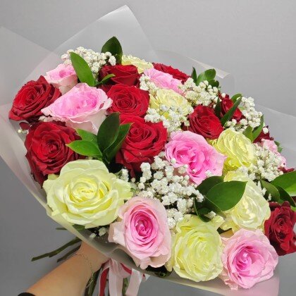 Букет из Роз и Гипсофилы