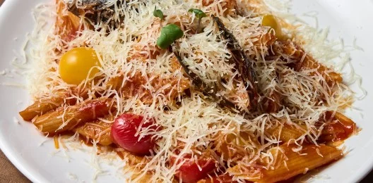 Пенне с морепродуктами