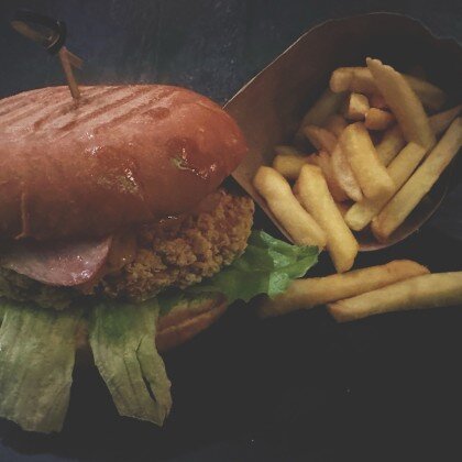 Бургер с хрустящей курочкой