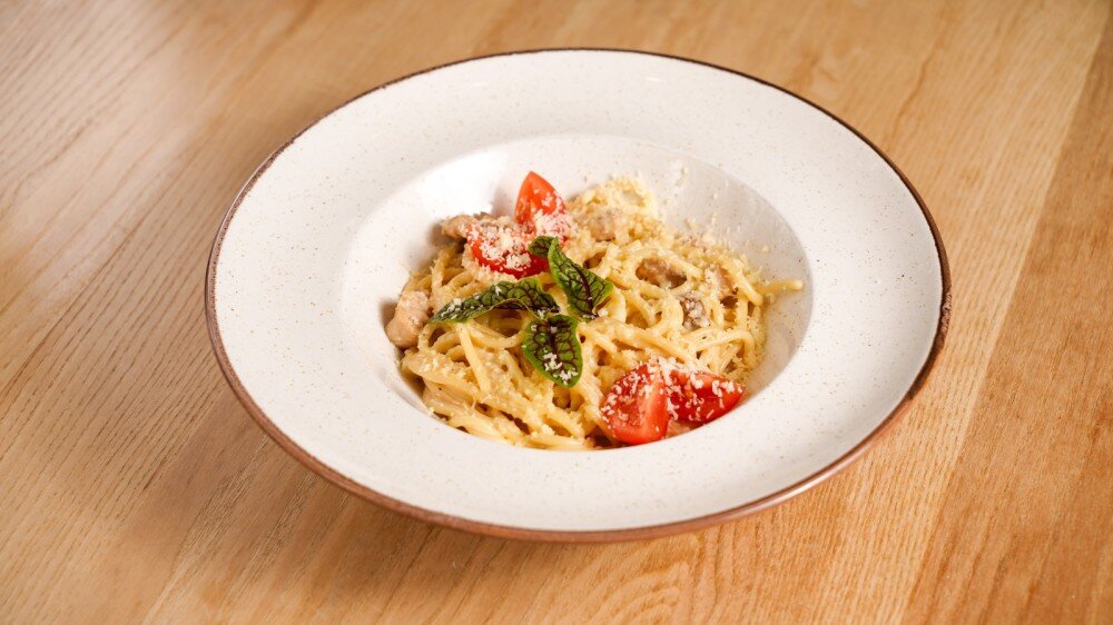 Паста с цыпленком в сливочном соусе