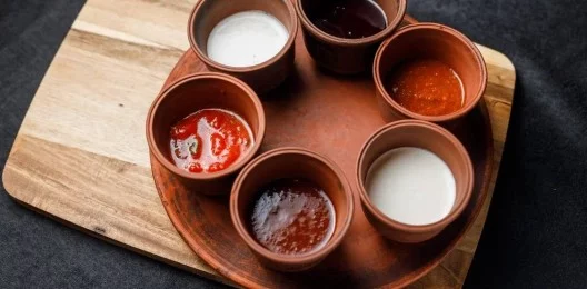 Мацони с зеленью