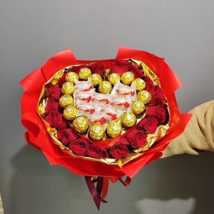 Букет с Розами и конфетами
