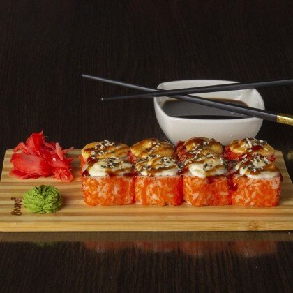 Ролл «Опаленный лосось»