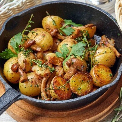 Жареные шампиньоны с картофелем