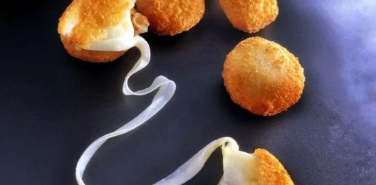 Сырные медальоны с халапеньо