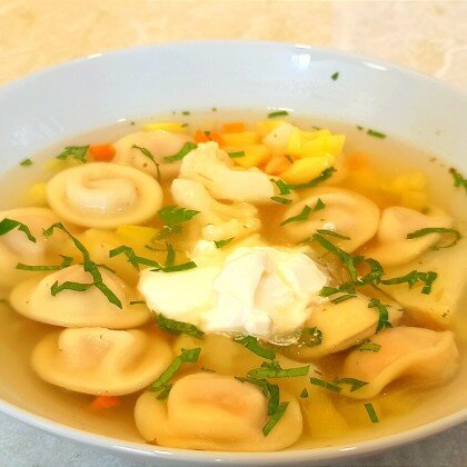 Суп с пельменями