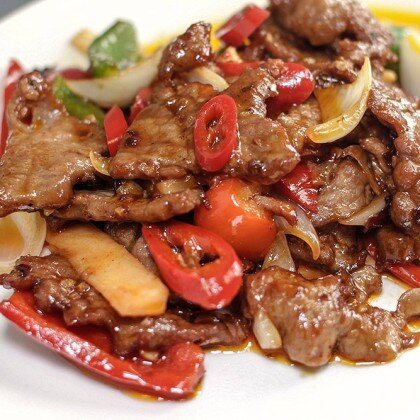 Мясо с овощами (жареное)