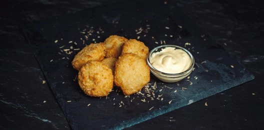 Сырные медальоны