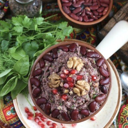 Лобио с грецким орехом