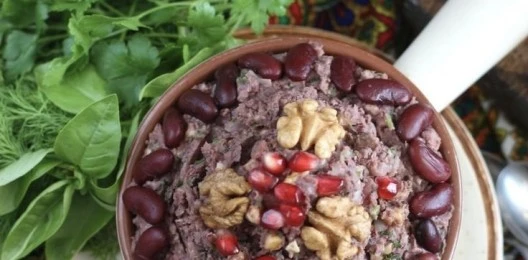 Лобио с грецким орехом